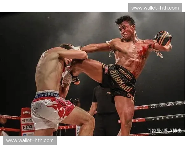 拳击台上的荣耀与传奇:播求的铁拳与库里巴利的坚韧,一场跨越时空的对话 拳击台上的荣耀与传奇:播求的铁拳与库里巴利的坚韧,一场跨越时空的对话